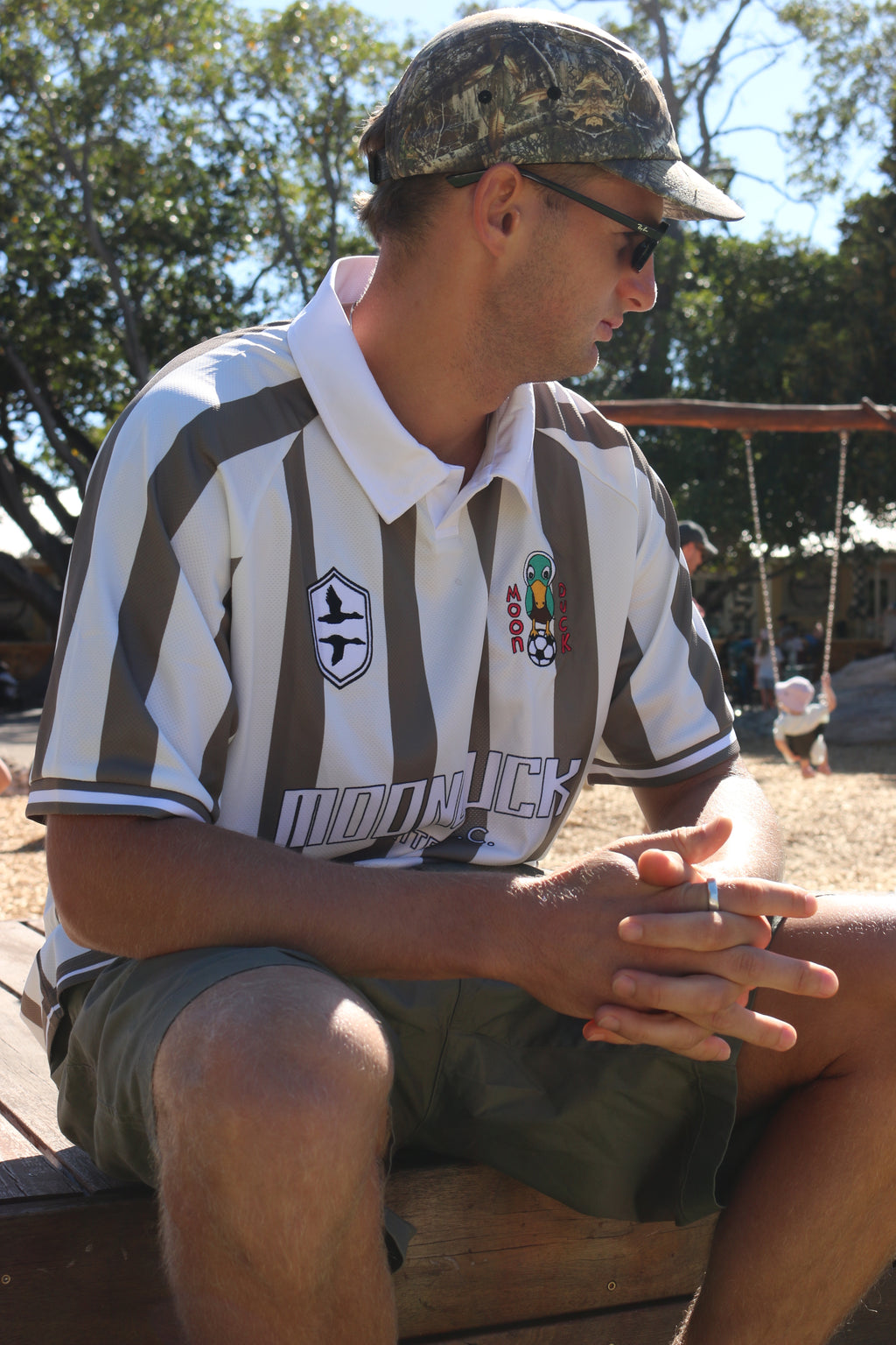 Moonduck United Jersey 3